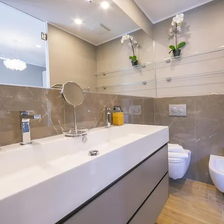 Elegance 500mt From Sea - Happy Apartment