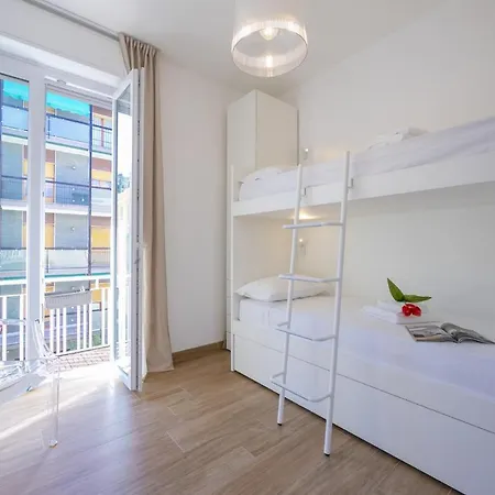 Elegance 500mt From Sea - Happy Apartment Alassio