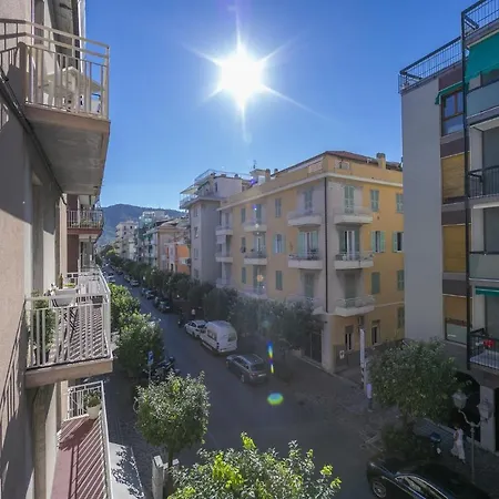 Apartment Elegance 500mt From Sea - Happy